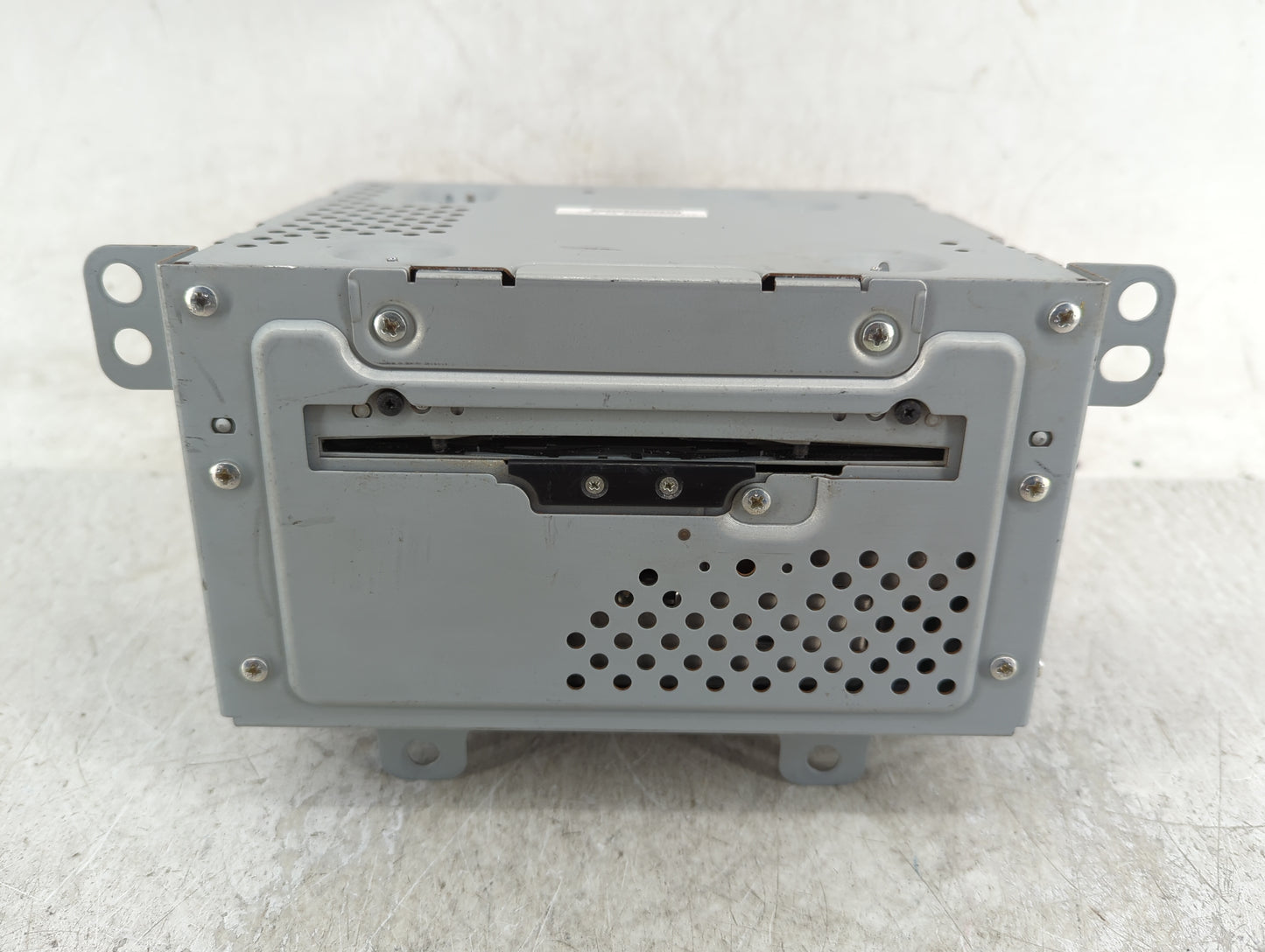 2010 Buick Lacrosse Radio AM FM Cd Player Receiver Replacement P/N:20888798 Fits OEM Used Auto Parts - Oemusedautoparts1.com