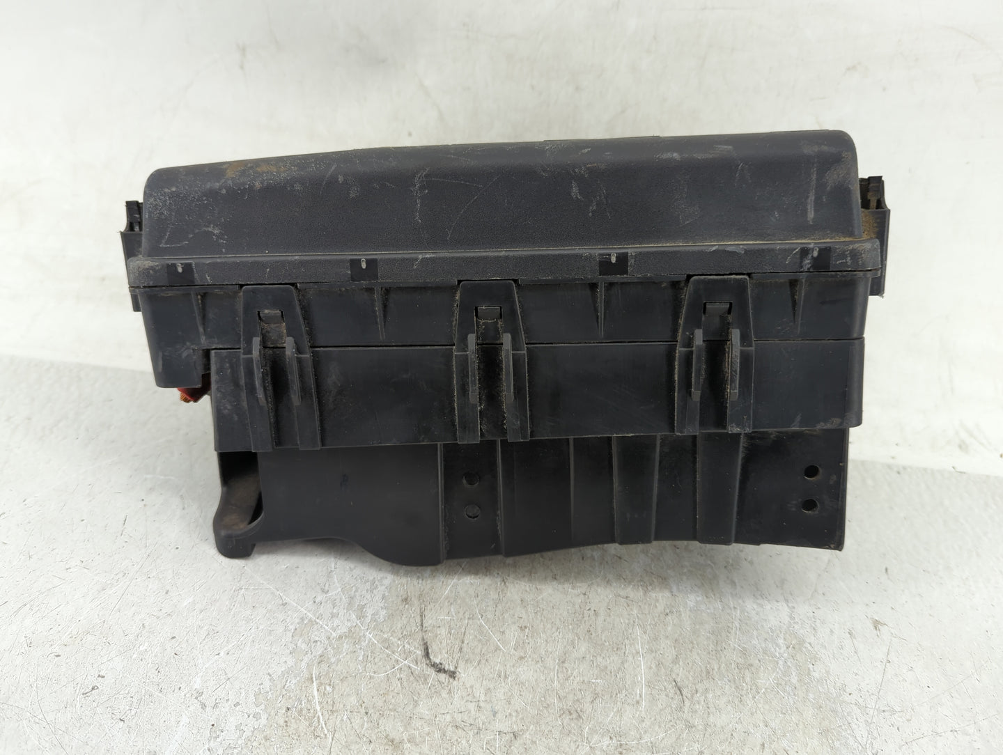 2010 Buick Lacrosse Fusebox Fuse Box Panel Relay Module P/N:20831466 03 Fits OEM Used Auto Parts - Oemusedautoparts1.com