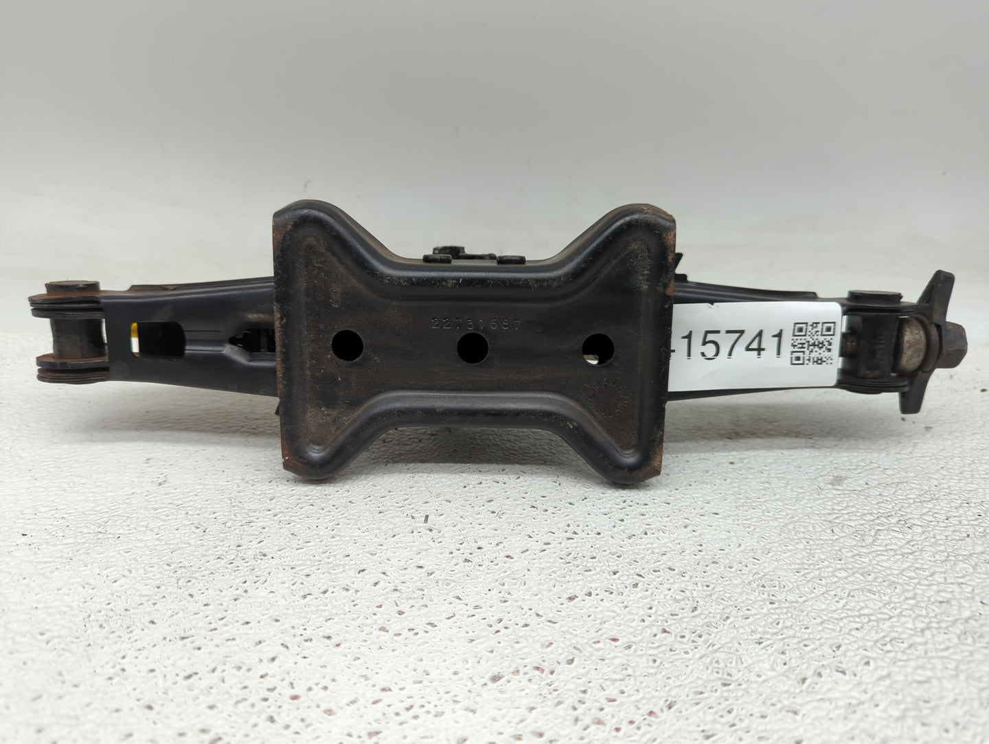 2010 Buick Lacrosse Spare Scissor Car Jack - Oemusedautoparts1.com