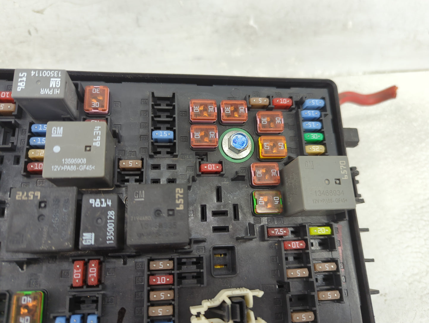 2010 Buick Lacrosse Fusebox Fuse Box Panel Relay Module P/N:13272072 13272071, 13468935, 13468934, 13595908, 13500126 Fits O
