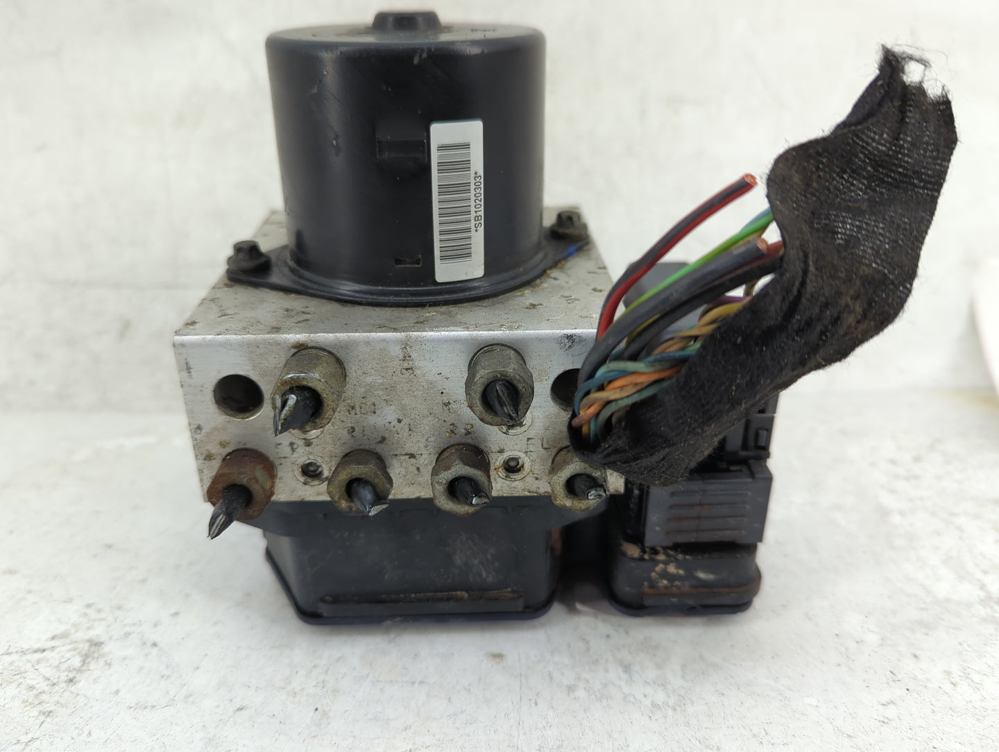 2010 Buick Lacrosse ABS Pump Control Module Replacement P/N:14177461220 90927142331 Fits OEM Used Auto Parts - Oemusedautopa