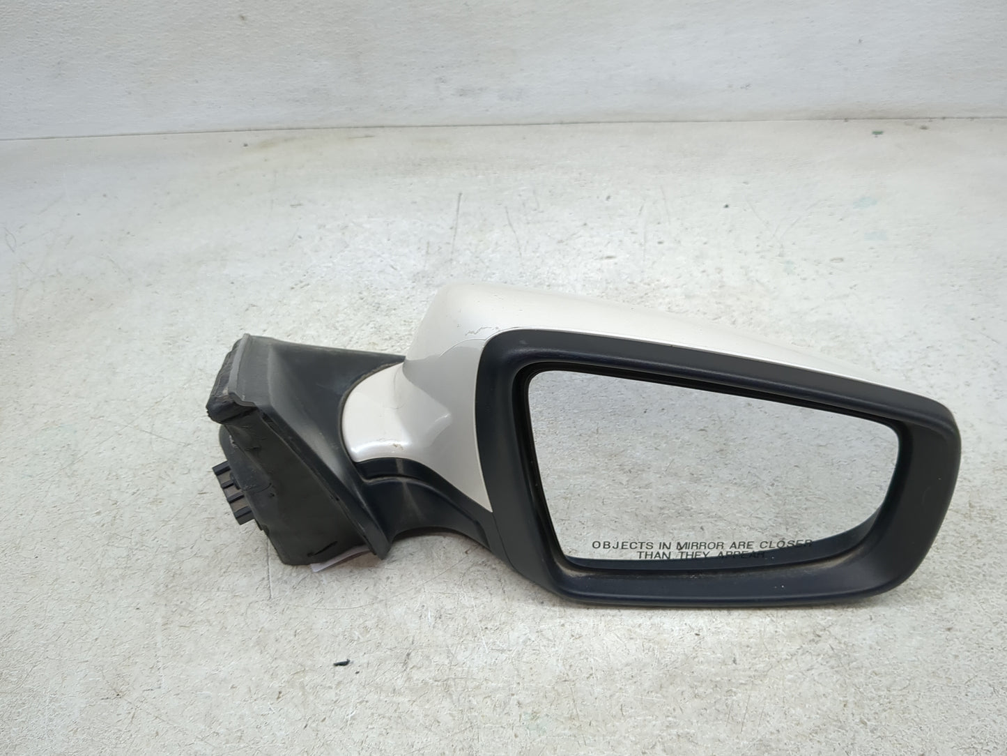 2010-2012 Buick Lacrosse Passenger Side View Mirror - Right Door Mirror OEM Used - Oemusedautoparts1.com