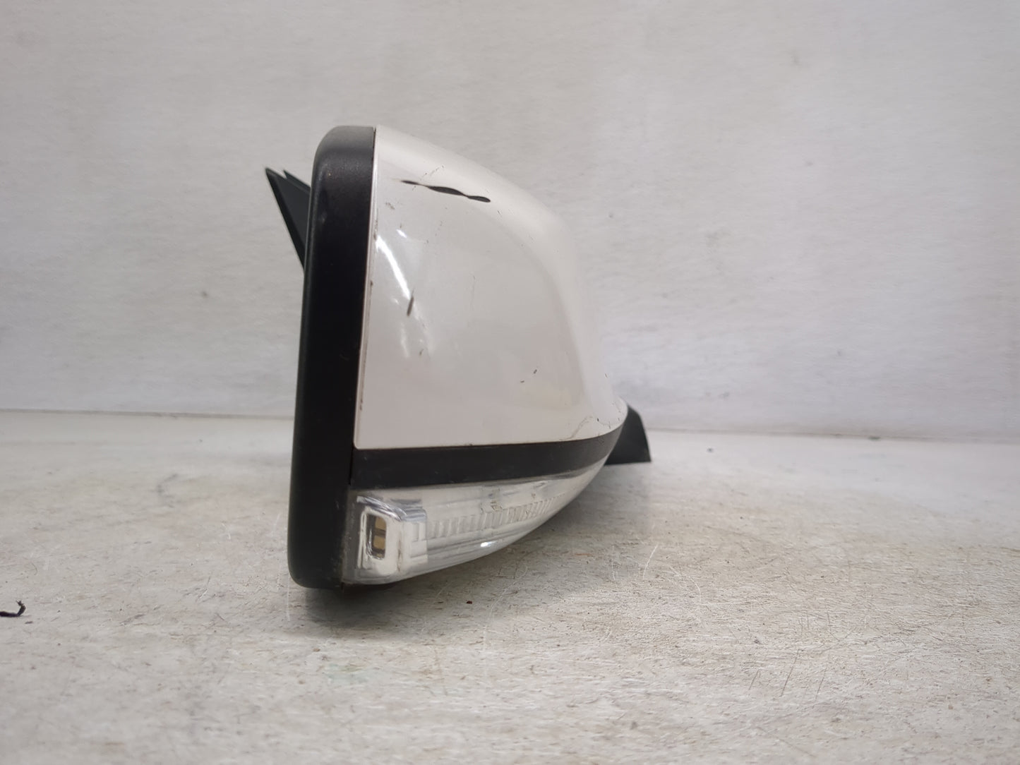 2010-2012 Buick Lacrosse Passenger Side View Mirror - Right Door Mirror OEM Used - Oemusedautoparts1.com