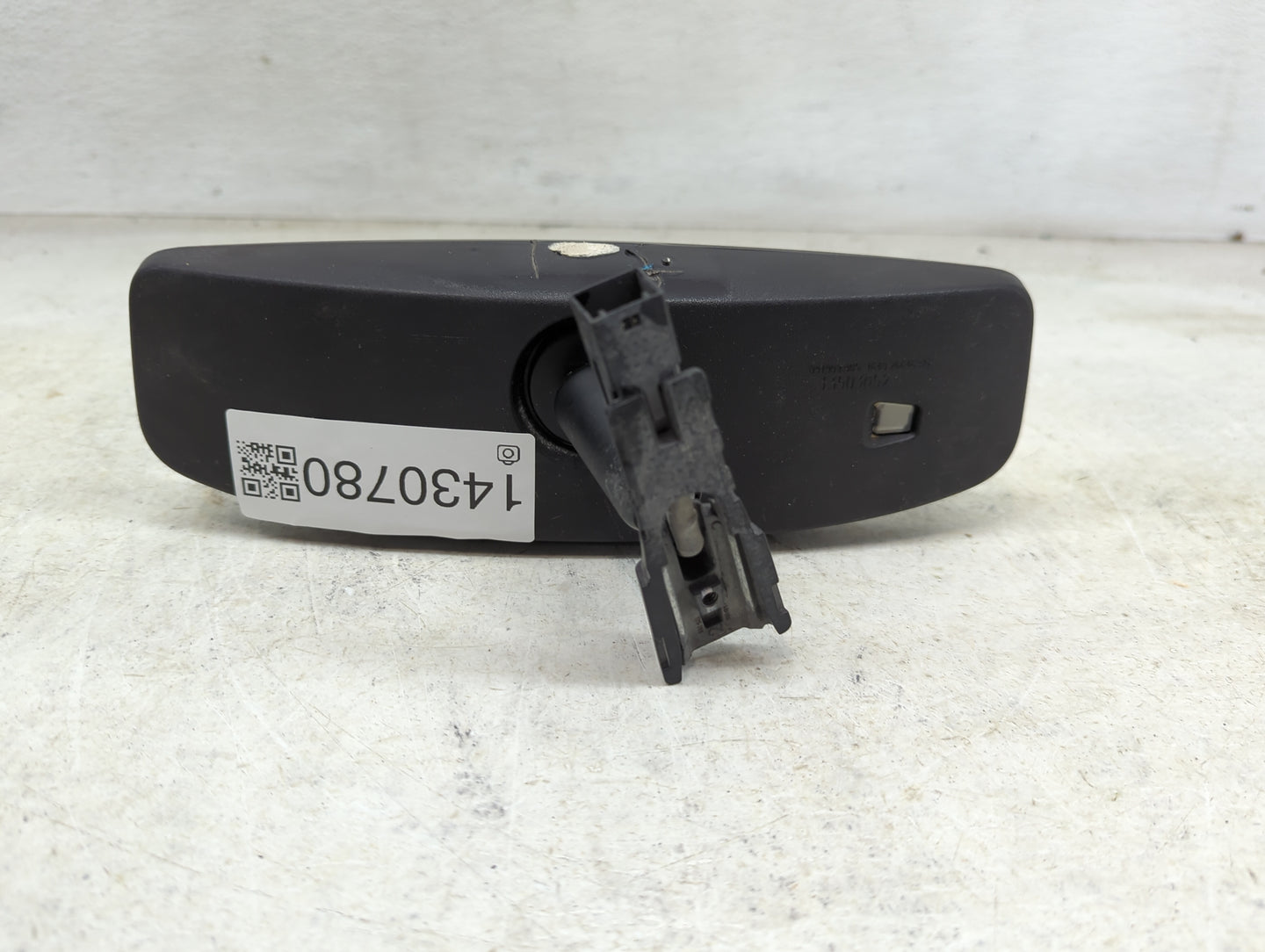 2010-2016 Buick Lacrosse Interior Rear View Mirror Replacement OEM P/N:13503052 Fits OEM Used Auto Parts - Oemusedautoparts1