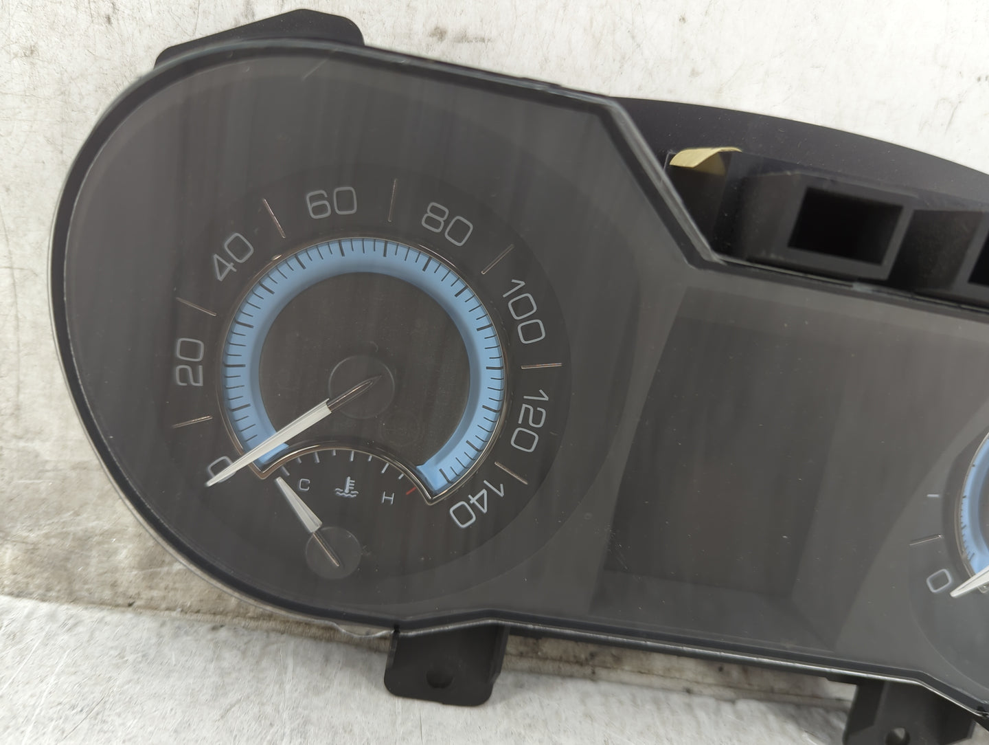 2010 Buick Lacrosse Instrument Cluster Speedometer Gauges P/N:A2C53363693 GMX353 Fits OEM Used Auto Parts - Oemusedautoparts