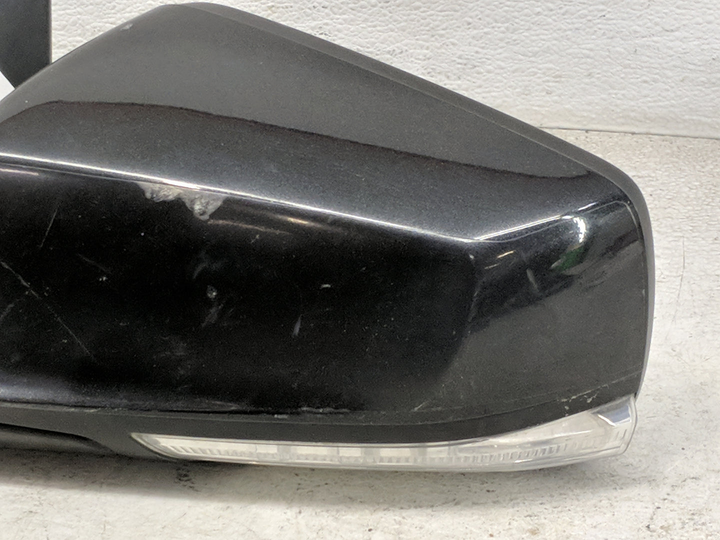 2010-2012 Buick Lacrosse Driver Side View Mirror - Left Door Mirror OEM Used - Oemusedautoparts1.com