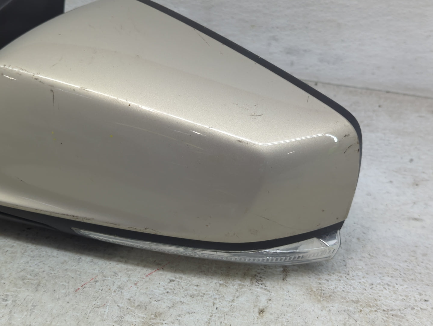 2010-2012 Buick Lacrosse Driver Side View Mirror - Left Door Mirror OEM Used - Oemusedautoparts1.com