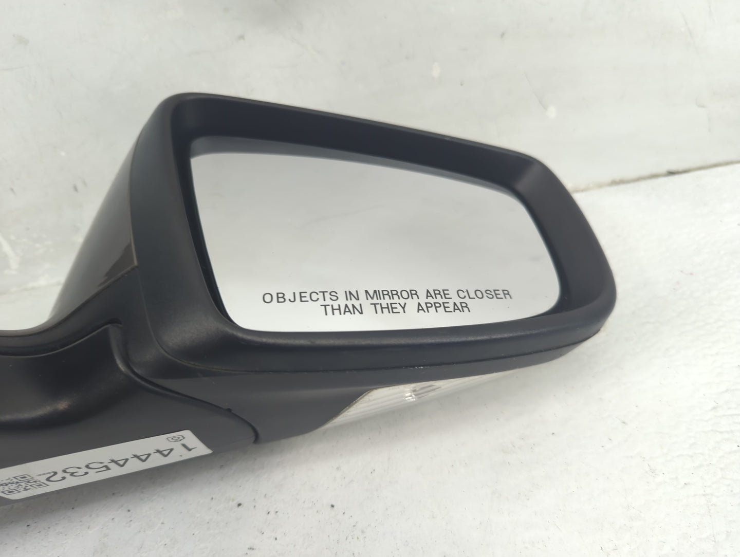 2010-2012 Buick Lacrosse Passenger Side View Mirror - Right Door Mirror OEM Used - Oemusedautoparts1.com