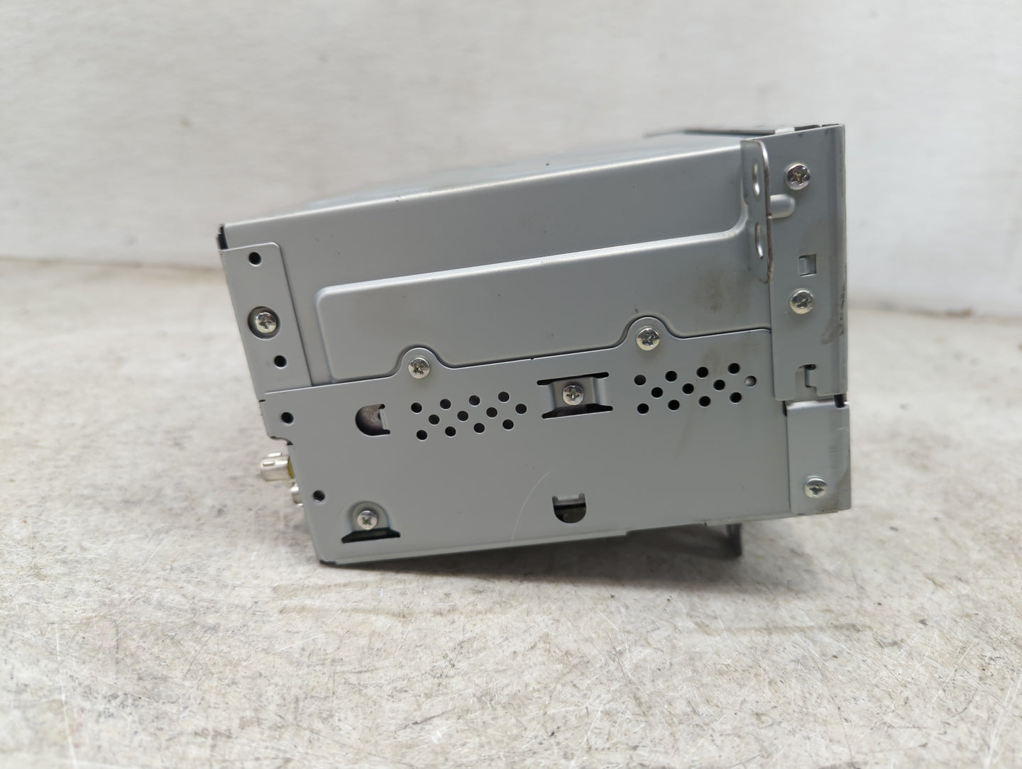 2010 Buick Lacrosse Radio AM FM Cd Player Receiver Replacement P/N:20907419 Fits Fits 2011 OEM Used Auto Parts - Oemusedauto