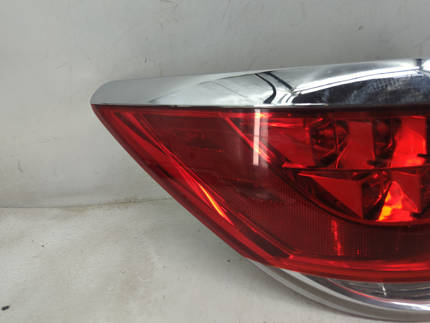 2010-2013 Buick Lacrosse Tail Light Assembly Driver Left OEM P/N:AP2104G Fits Fits 2010 2011 2012 2013 OEM Used Auto Parts -