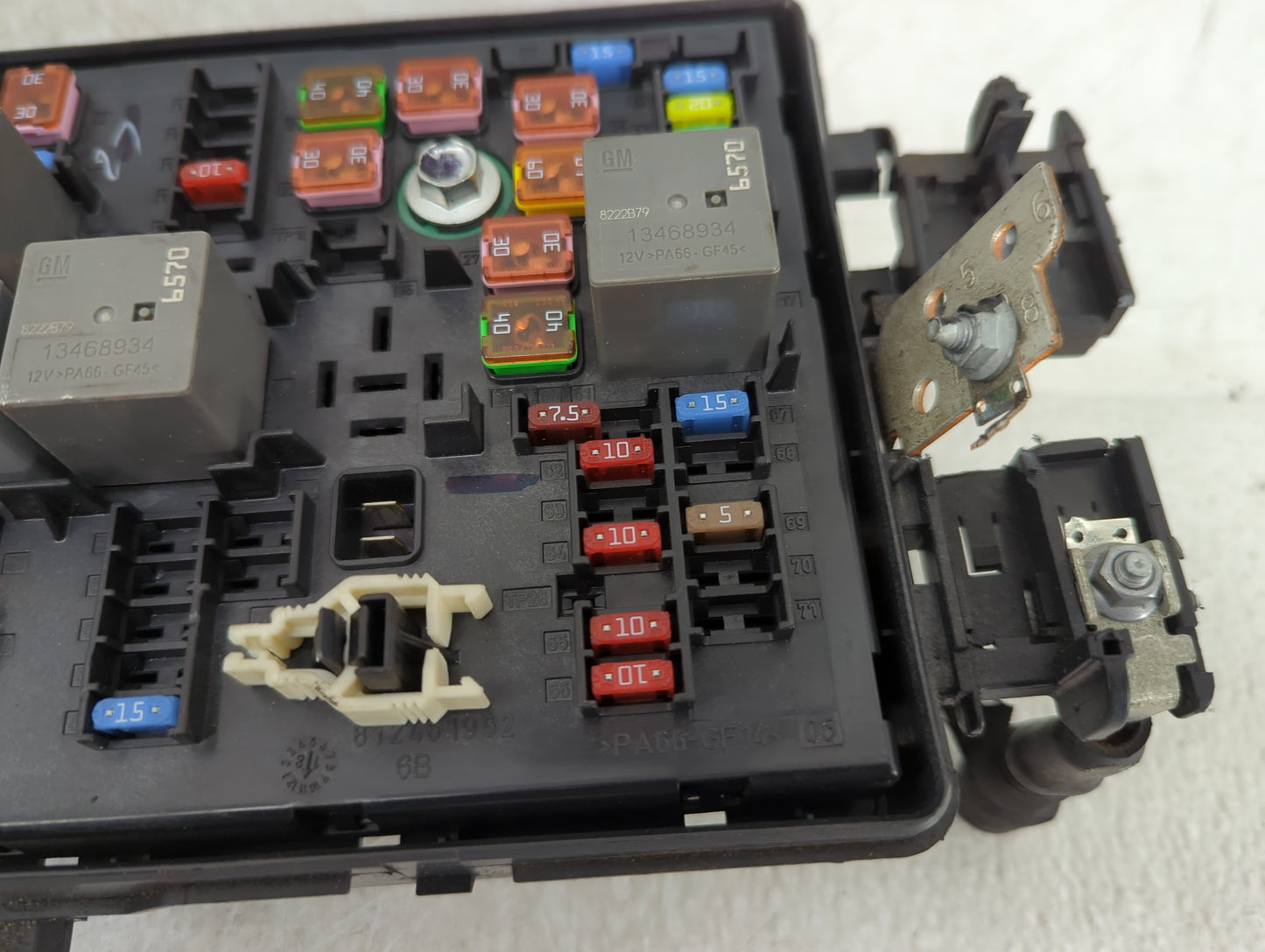 2010 Buick Lacrosse Fusebox Fuse Box Panel Relay Module P/N:13272072 13272071, 13255300, 13468934, 13500127, 13500128 Fits O