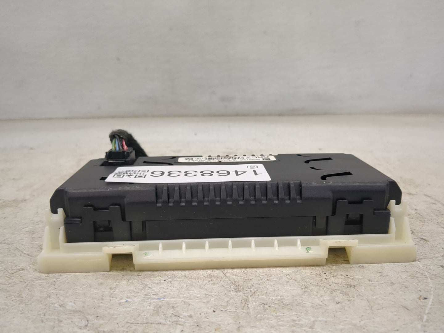 2010-2012 Buick Lacrosse Information Display Screen 1468336 - Oemusedautoparts1.com