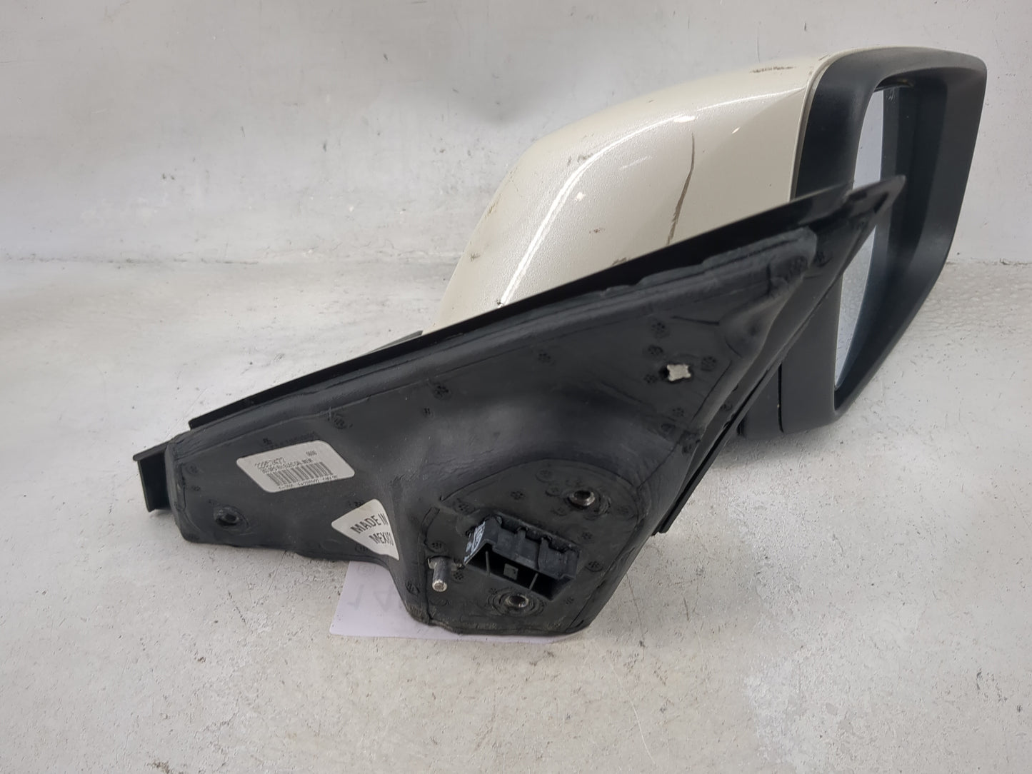 2010-2012 Buick Lacrosse Passenger Side View Mirror - Right Door Mirror OEM Used - Oemusedautoparts1.com