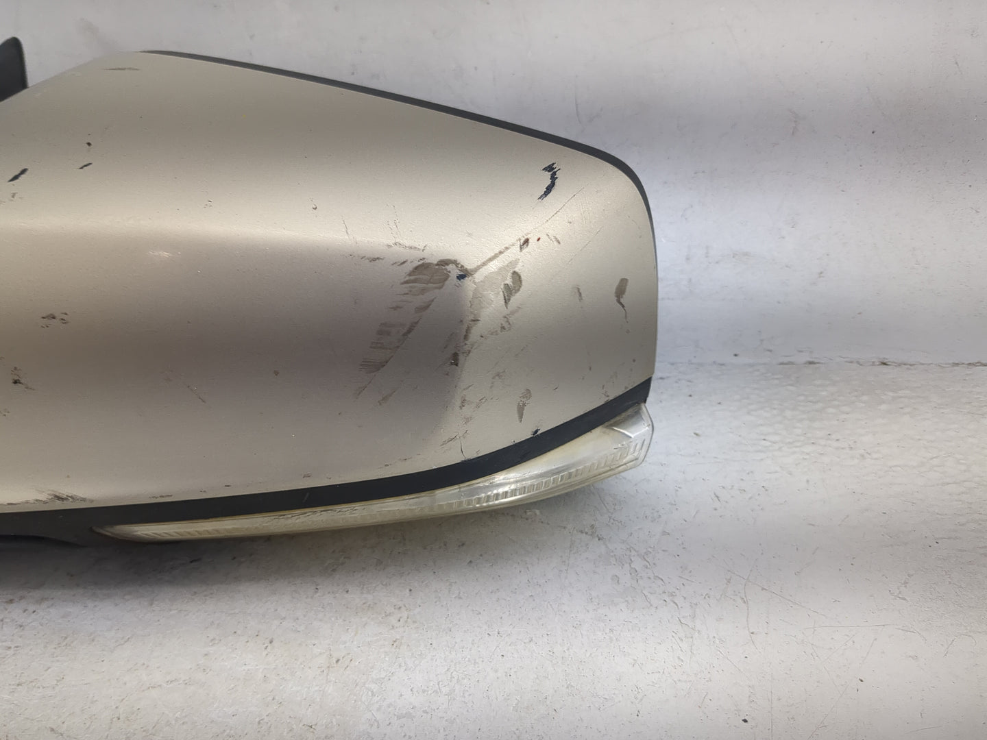 2010-2012 Buick Lacrosse Driver Side View Mirror - Left Door Mirror OEM Used - Oemusedautoparts1.com