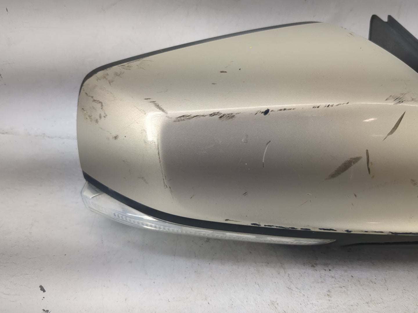 2010-2012 Buick Lacrosse Passenger Side View Mirror - Right Door Mirror OEM Used - Oemusedautoparts1.com