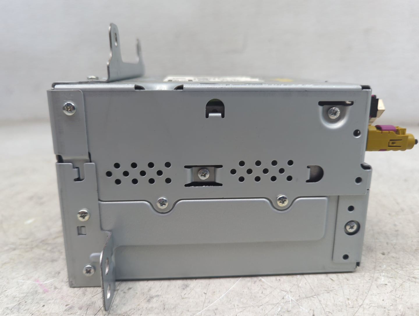 2010 Buick Lacrosse Radio AM FM Cd Player Receiver Replacement P/N:20907419 CQ-FG5960YC Fits Fits 2011 OEM Used Auto Parts -