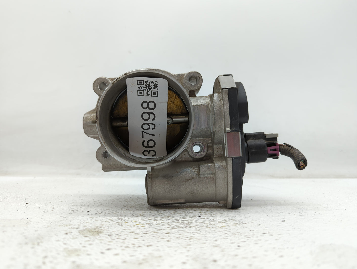 2010-2011 Buick Lacrosse Throttle Body P/N:319.7.AA.995 591HB, 995AA Fits Fits 2007 2008 2009 2010 2011 OEM Used Auto Parts 