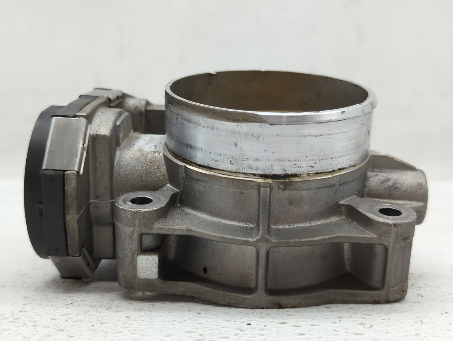 2010 Buick Lacrosse Throttle Body P/N:994AA Fits Fits 2007 2008 2009 2011 2012 OEM Used Auto Parts - Oemusedautoparts1.com