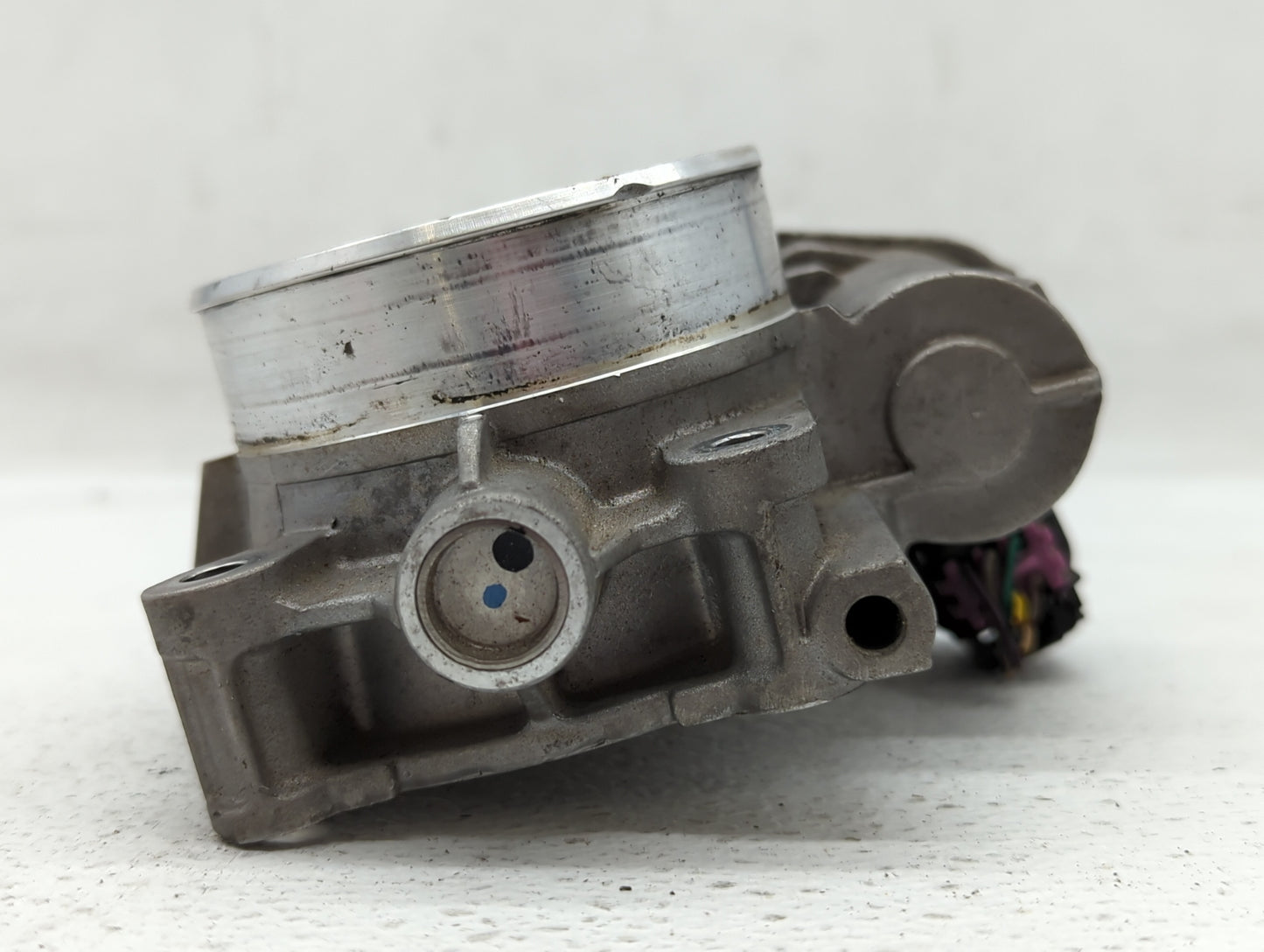 2010 Buick Lacrosse Throttle Body P/N:994AA Fits Fits 2007 2008 2009 2011 2012 OEM Used Auto Parts - Oemusedautoparts1.com