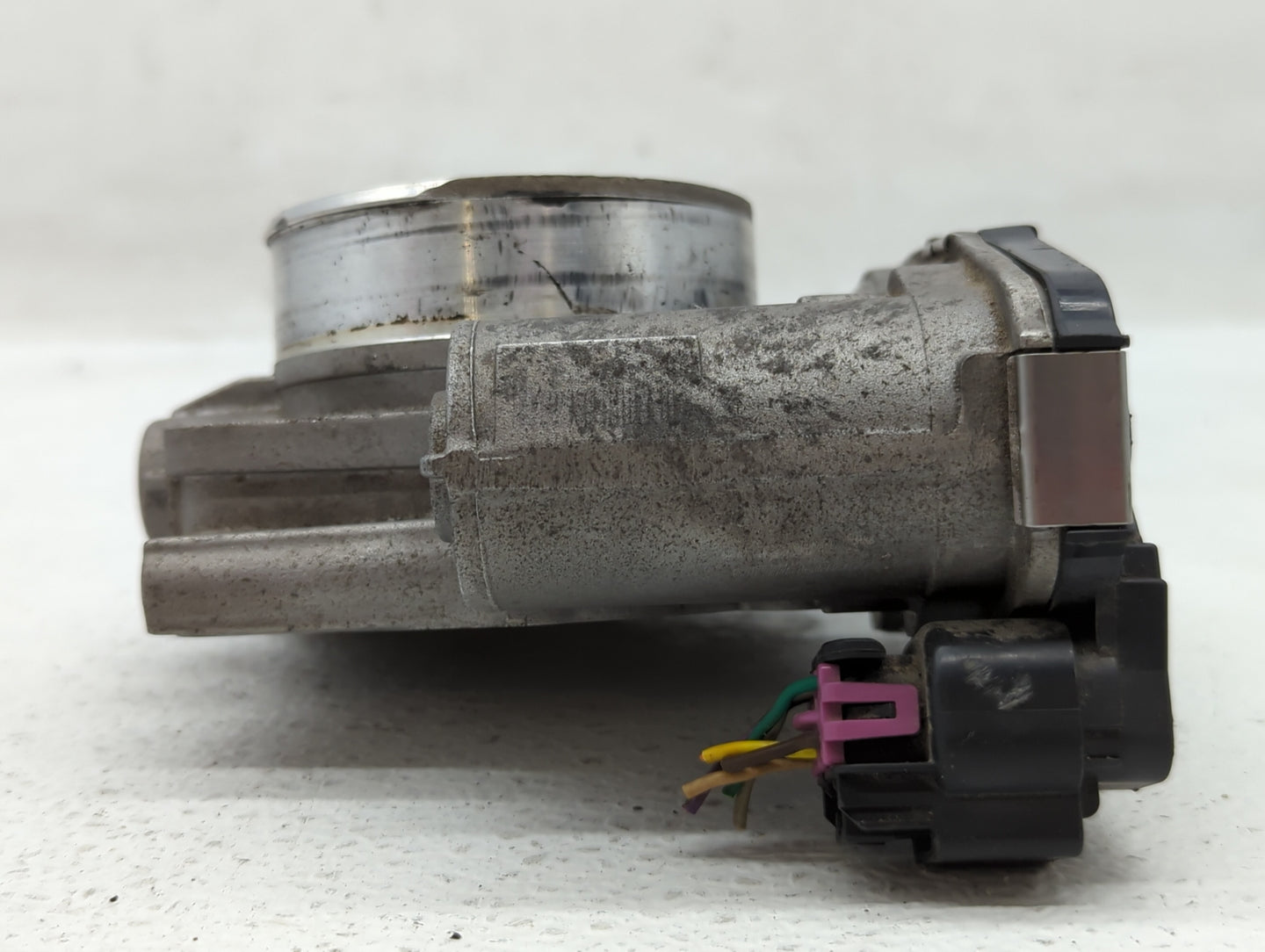 2010 Buick Lacrosse Throttle Body P/N:994AA Fits Fits 2007 2008 2009 2011 2012 OEM Used Auto Parts - Oemusedautoparts1.com