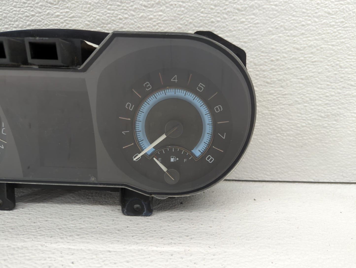 2010 Buick Lacrosse Instrument Cluster Speedometer Gauges P/N:20844117 20913267, 20944902 Fits OEM Used Auto Parts - Oemused