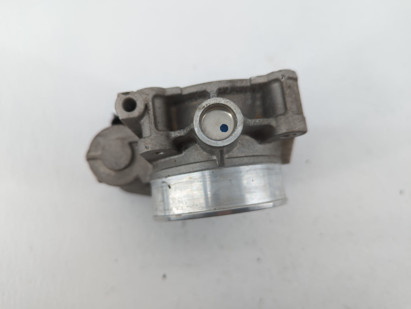 2010 Buick Lacrosse Throttle Body P/N:994AA Fits Fits 2007 2008 2009 2011 2012 OEM Used Auto Parts - Oemusedautoparts1.com