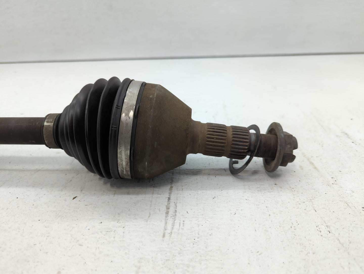 2010 Buick Lacrosse Axle Shaft Front Passenger Cv C/v - Oemusedautoparts1.com