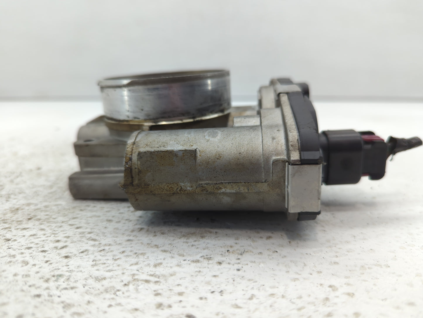 2010-2011 Buick Lacrosse Throttle Body P/N:1210AA 995AA Fits Fits 2007 2008 2009 2010 2011 OEM Used Auto Parts - Oemusedauto