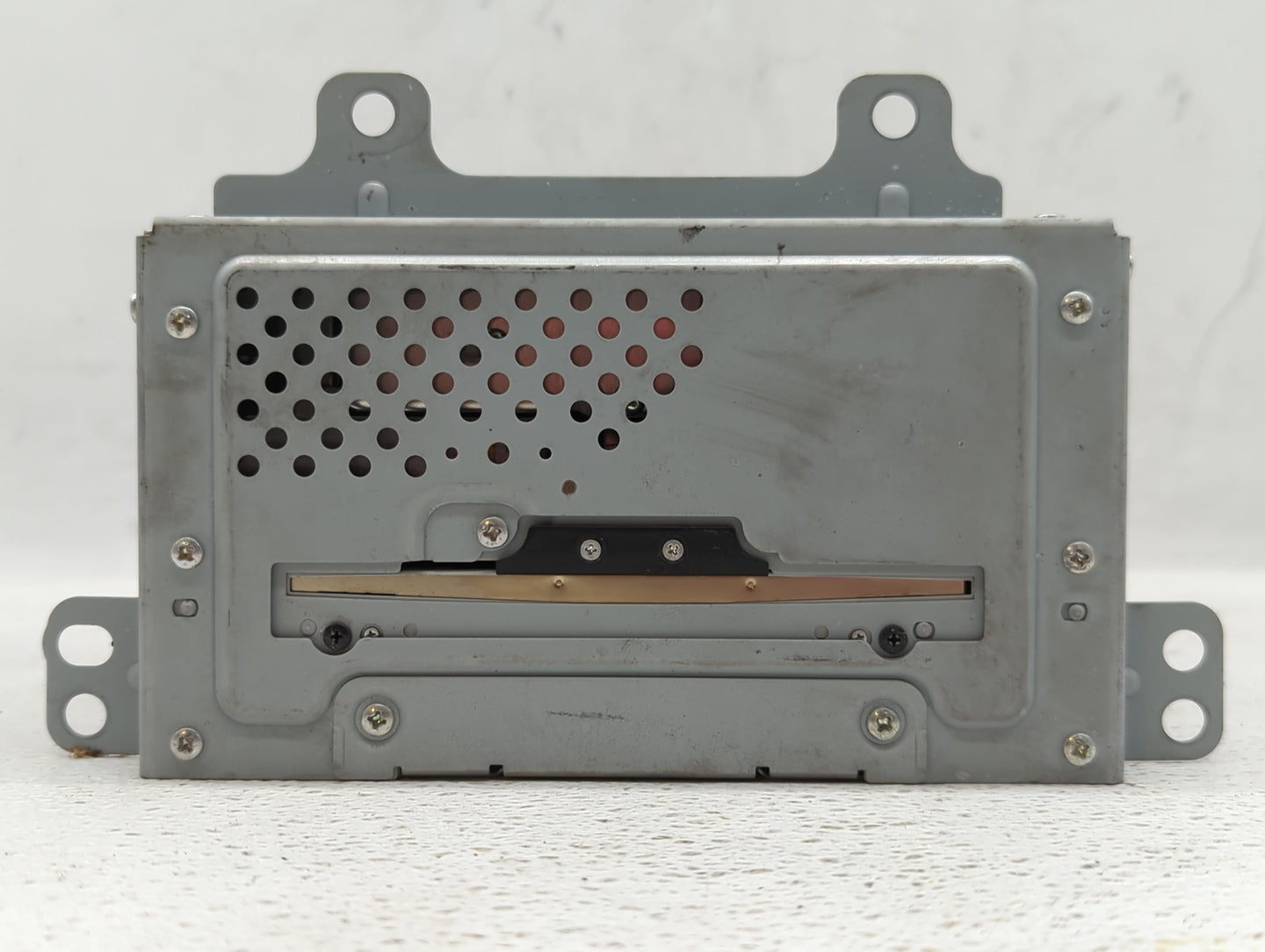 2010-2012 Buick Lacrosse Am Fm Cd Player Radio Receiver - Oemusedautoparts1.com