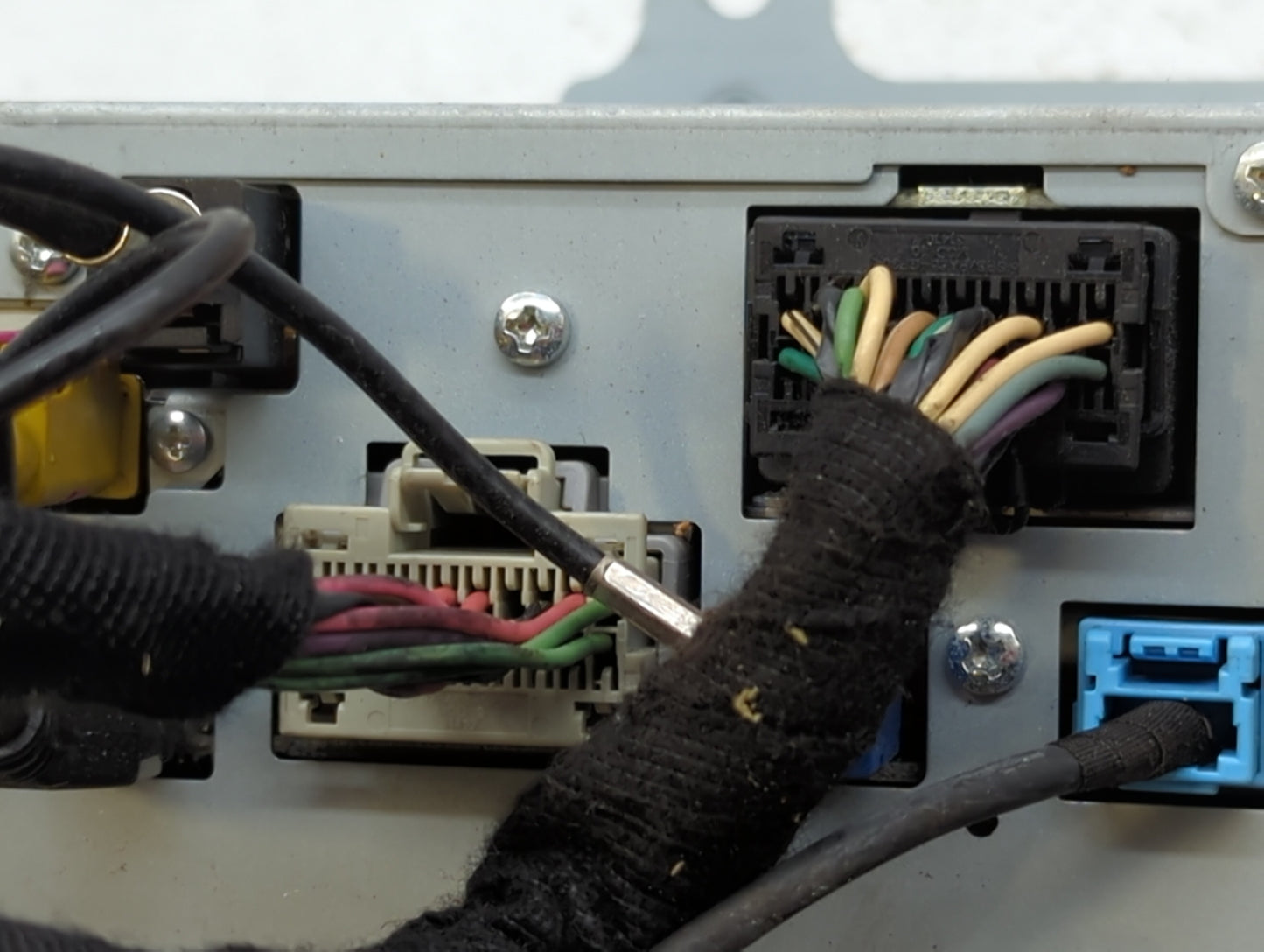 2010-2012 Buick Lacrosse Am Fm Cd Player Radio Receiver - Oemusedautoparts1.com
