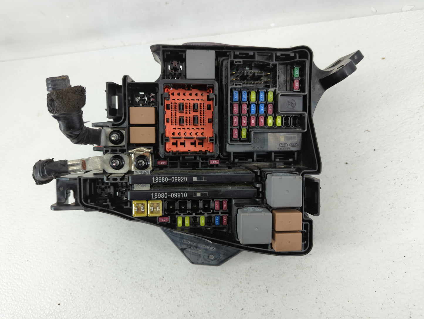 2010 Buick Lacrosse Fusebox Fuse Box Panel Relay Module P/N:20831466 13272071, 13272072 Fits OEM Used Auto Parts - Oemusedau