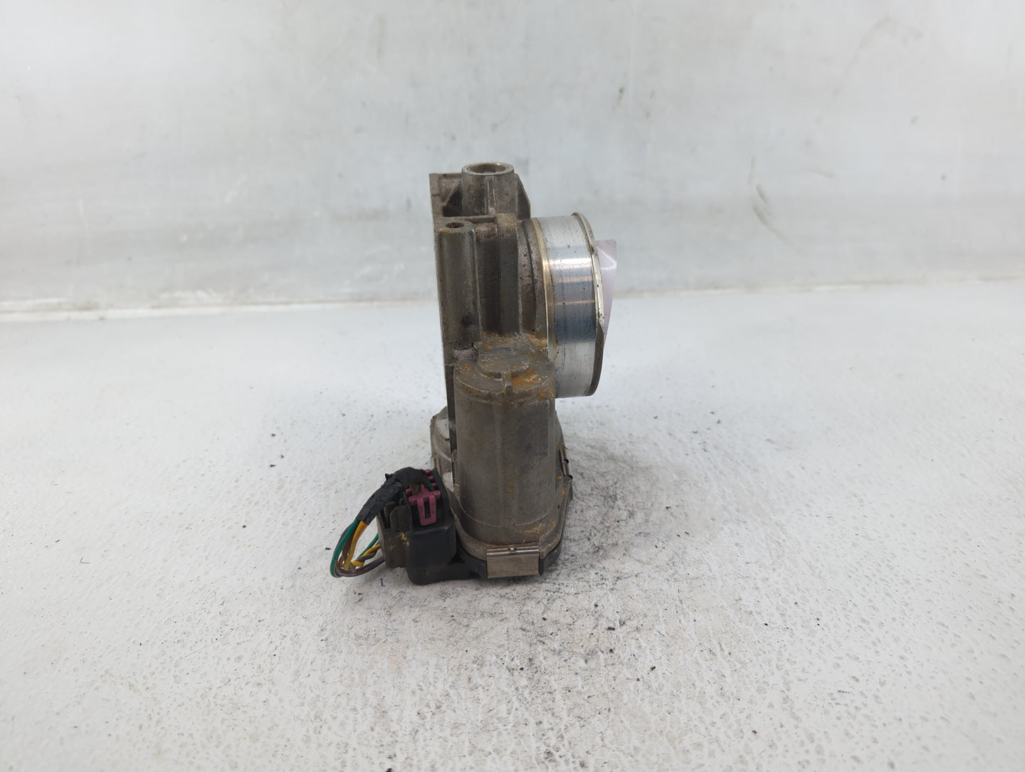 2010 Buick Lacrosse Throttle Body P/N:994AA Fits Fits 2007 2008 2009 2011 2012 OEM Used Auto Parts - Oemusedautoparts1.com