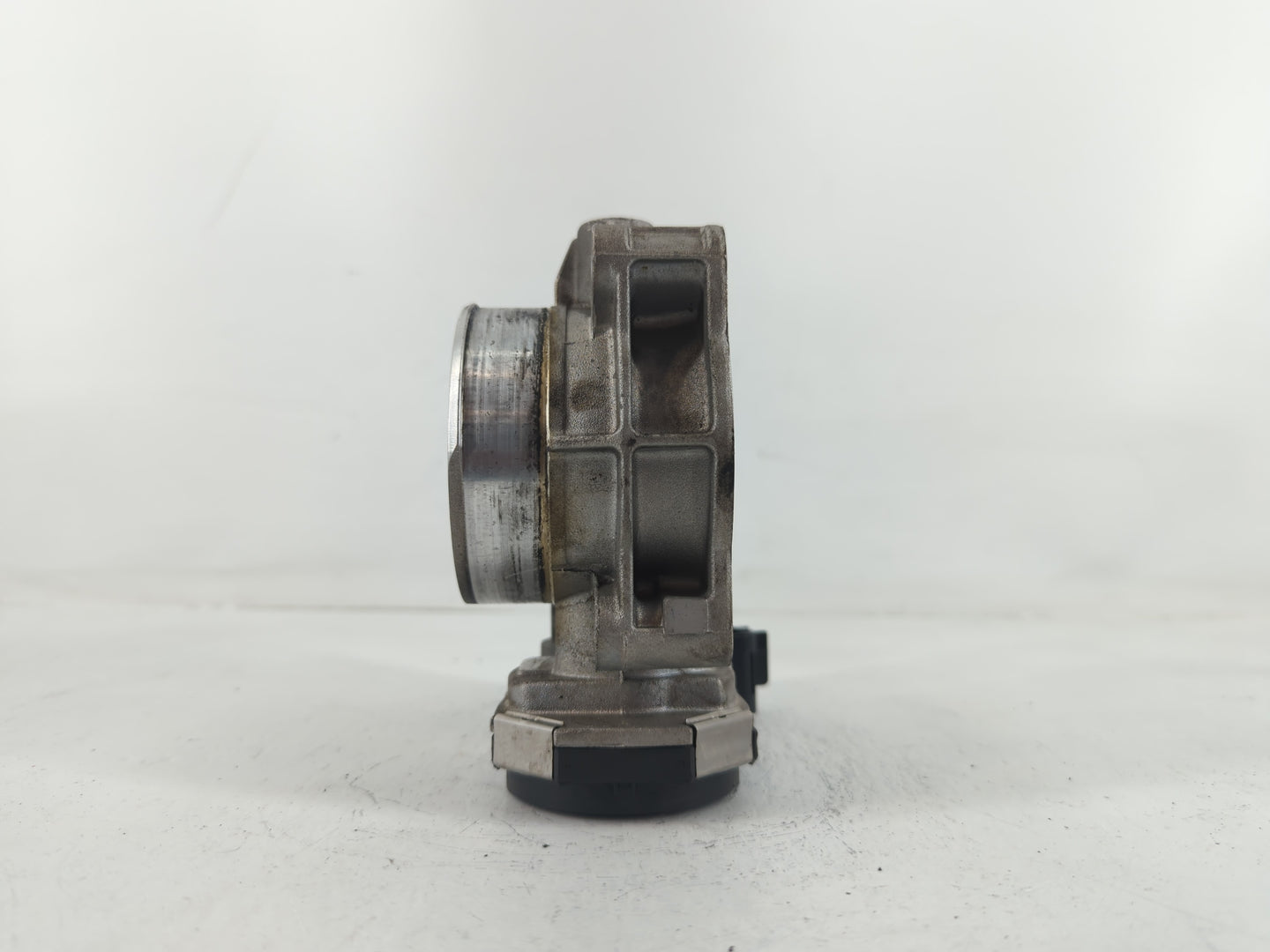 2010 Buick Lacrosse Throttle Body P/N:203 9 AA 994 203 9 AA 994AA7638C Fits Fits 2007 2008 2009 2011 2012 OEM Used Auto Part