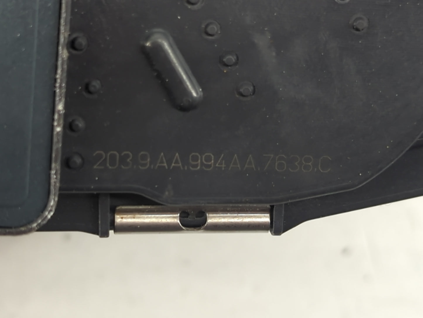 2010 Buick Lacrosse Throttle Body P/N:203 9 AA 994 203 9 AA 994AA7638C Fits Fits 2007 2008 2009 2011 2012 OEM Used Auto Part