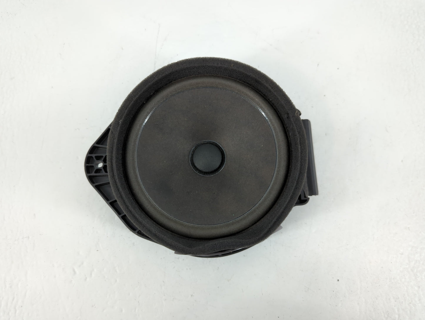 2022 Chevrolet Trax Driver Front Left Door Speaker - Oemusedautoparts1.com