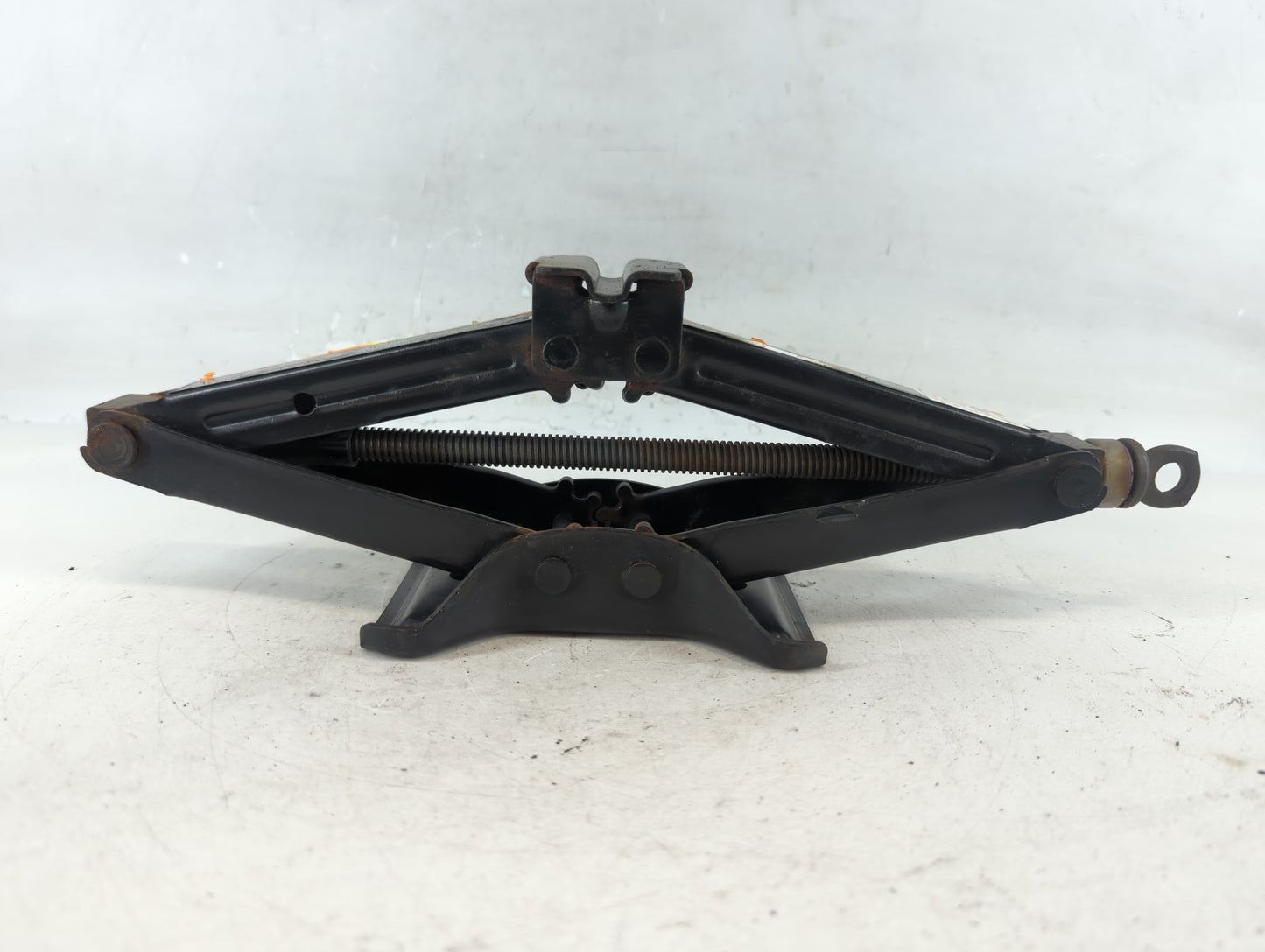 2010 Buick Lacrosse Spare Scissor Car Jack - Oemusedautoparts1.com
