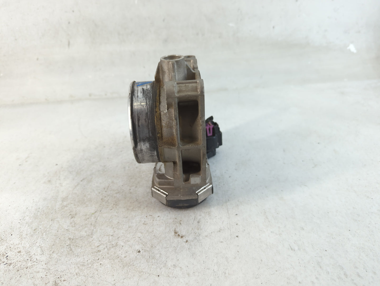 2010 Buick Lacrosse Throttle Body P/N:0201AA 994AA Fits Fits 2007 2008 2009 2011 2012 OEM Used Auto Parts - Oemusedautoparts