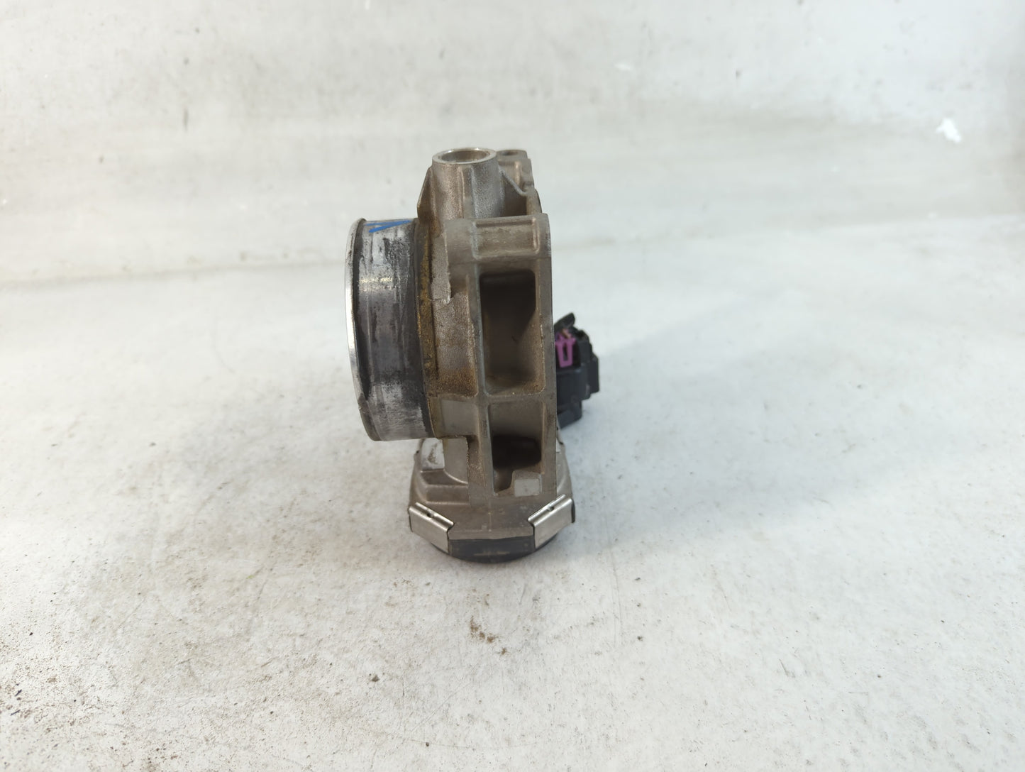 2010 Buick Lacrosse Throttle Body P/N:0201AA 994AA Fits Fits 2007 2008 2009 2011 2012 OEM Used Auto Parts - Oemusedautoparts