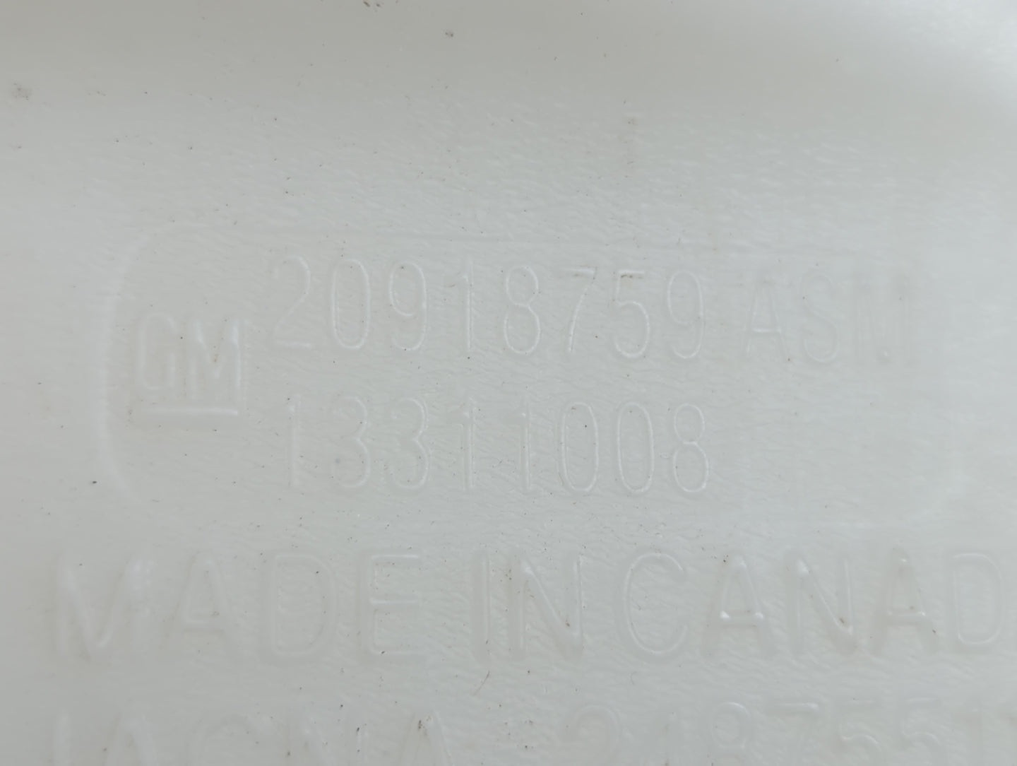 2010-2016 Buick Lacrosse Windshield Washer Fluid Reservoir Bottle Oem - Oemusedautoparts1.com