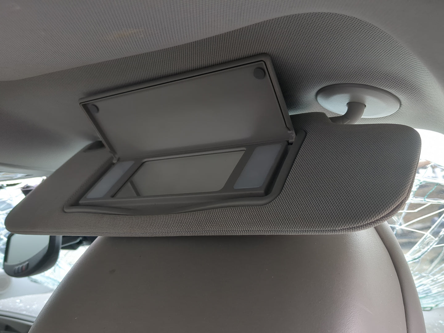 2010-2015 Buick Lacrosse Sun Visor Shade Replacement Passenger Right Mirror Fits Fits 2010 2011 2012 2013 2014 2015 OEM Used