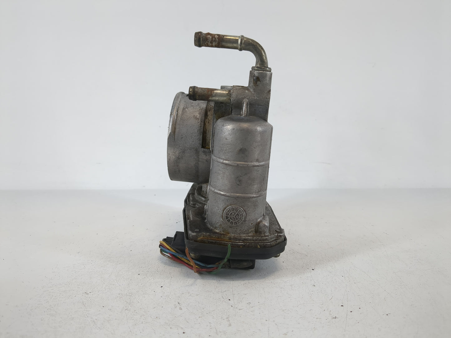 2009-2011 Buick Lucerne Throttle Body P/N:526-02 Fits Fits 2006 2007 2008 2009 2010 2011 OEM Used Auto Parts - Oemusedautopa