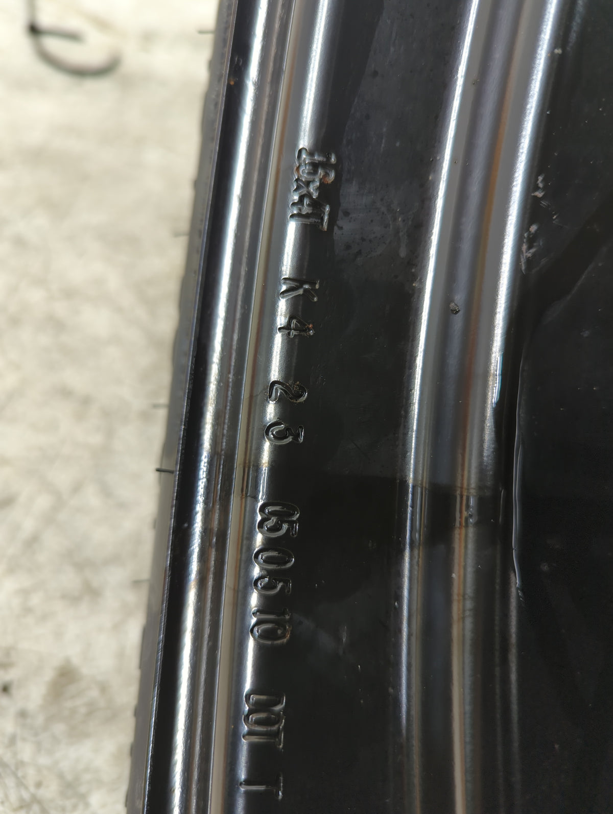 2006-2011 Buick Lucerne Spare Donut Tire Wheel Rim Oem - Oemusedautoparts1.com