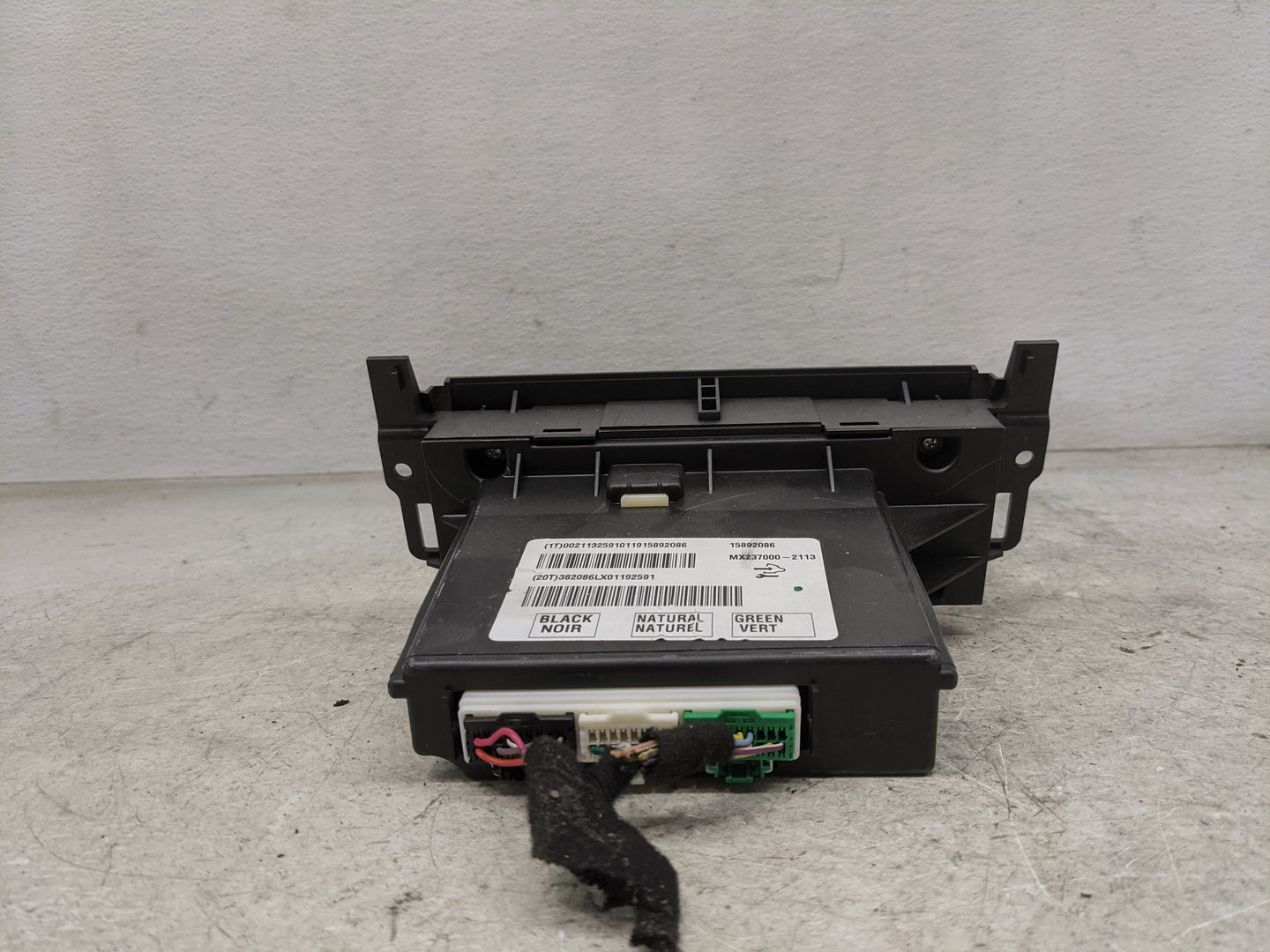 2007 Buick Lucerne Climate Control Module Temperature AC/Heater Replacement P/N:15892086 Fits OEM Used Auto Parts - Oemuseda