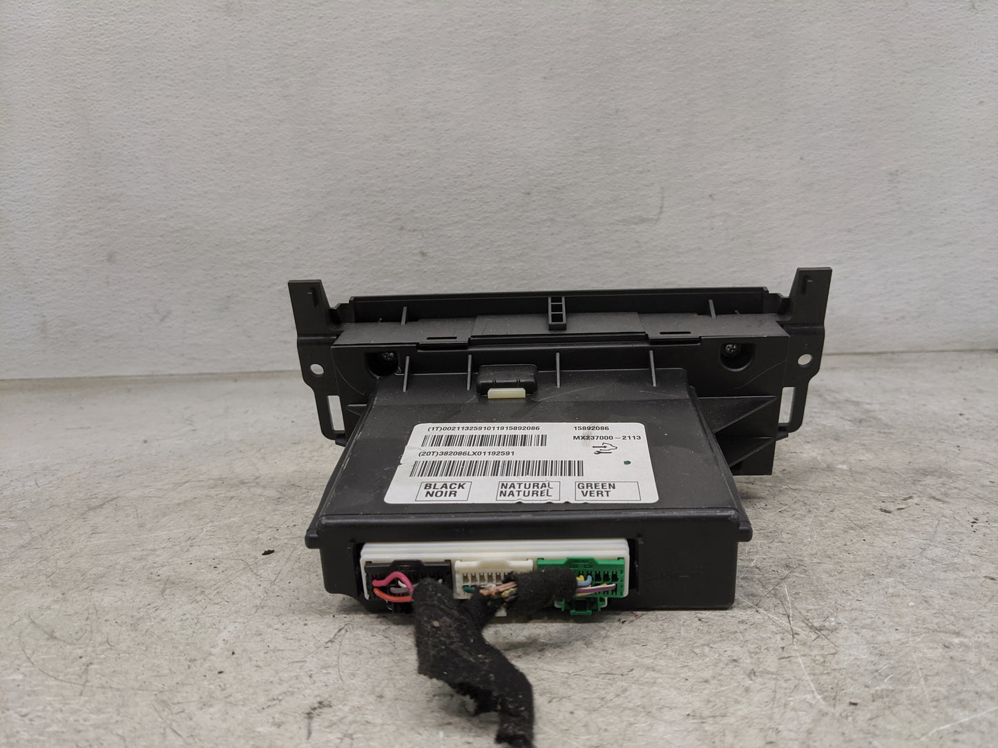 2007 Buick Lucerne Climate Control Module Temperature AC/Heater Replacement P/N:15892086 Fits OEM Used Auto Parts - Oemuseda