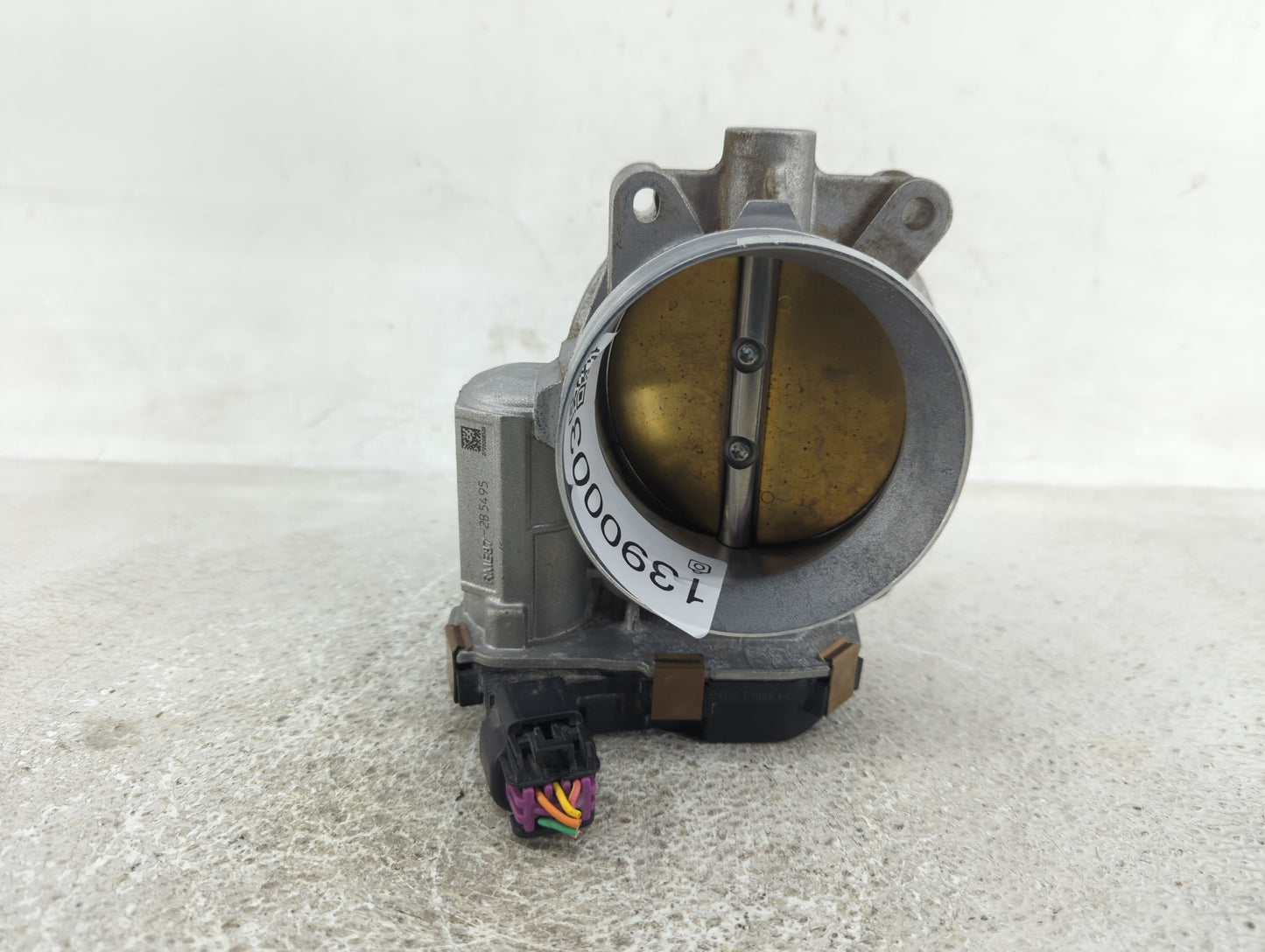 2006-2011 Buick Lucerne Throttle Body P/N:12602800 Fits Fits 2006 2007 2008 2009 2010 2011 OEM Used Auto Parts - Oemusedauto