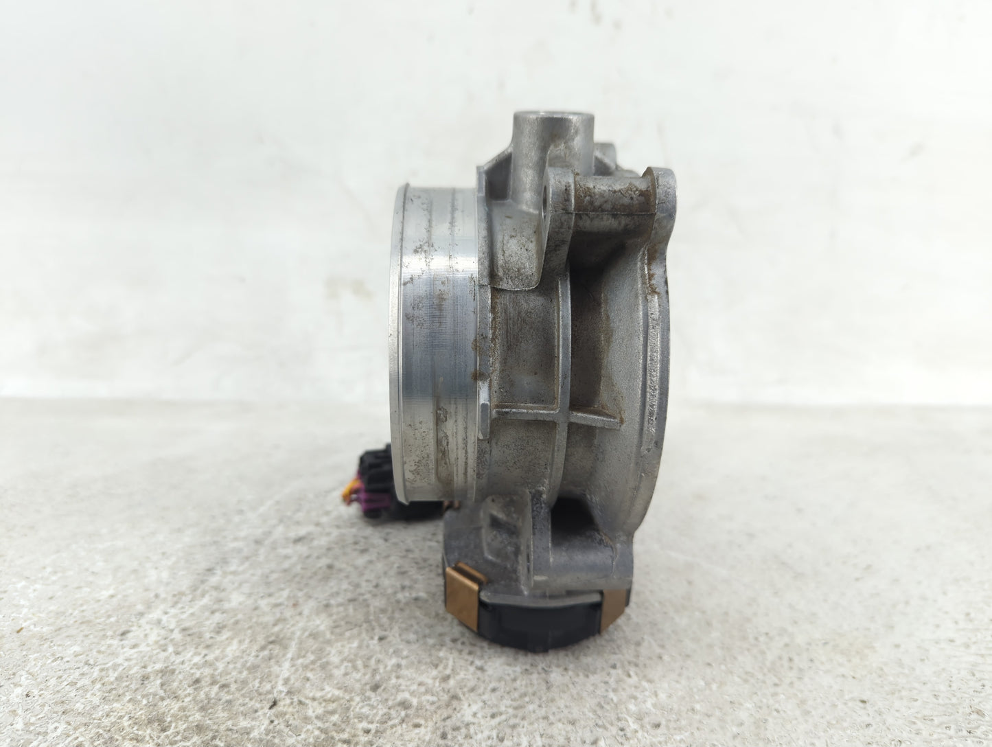 2006-2011 Buick Lucerne Throttle Body P/N:12602800 Fits Fits 2006 2007 2008 2009 2010 2011 OEM Used Auto Parts - Oemusedauto
