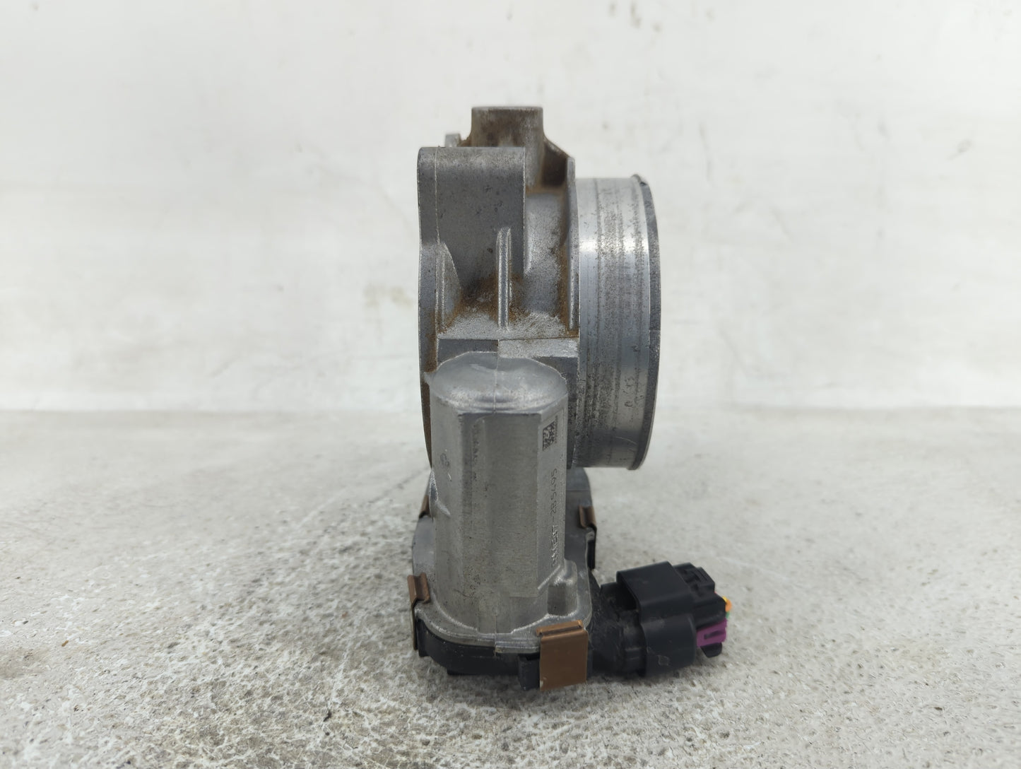 2006-2011 Buick Lucerne Throttle Body P/N:12602800 Fits Fits 2006 2007 2008 2009 2010 2011 OEM Used Auto Parts - Oemusedauto