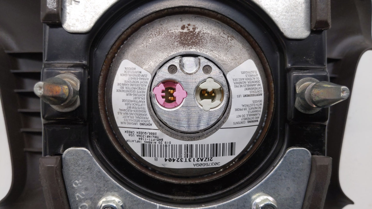 2007-2011 Buick Lucerne Air Bag Driver Left Steering Wheel Mounted P/N:2IZA213T32404 30375609A Fits Fits 2007 2008 2009 2010