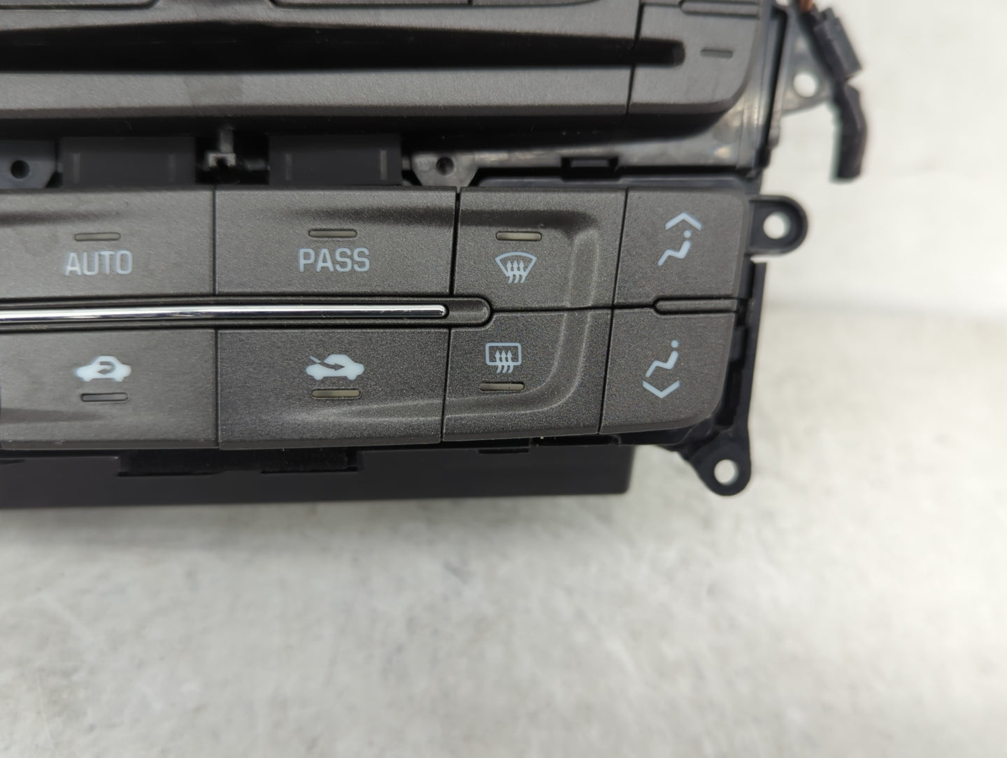 2010 Cadillac Cts Climate Control Module Temperature AC/Heater Replacement P/N:25947714 22748643, 25960559 Fits OEM Used Aut