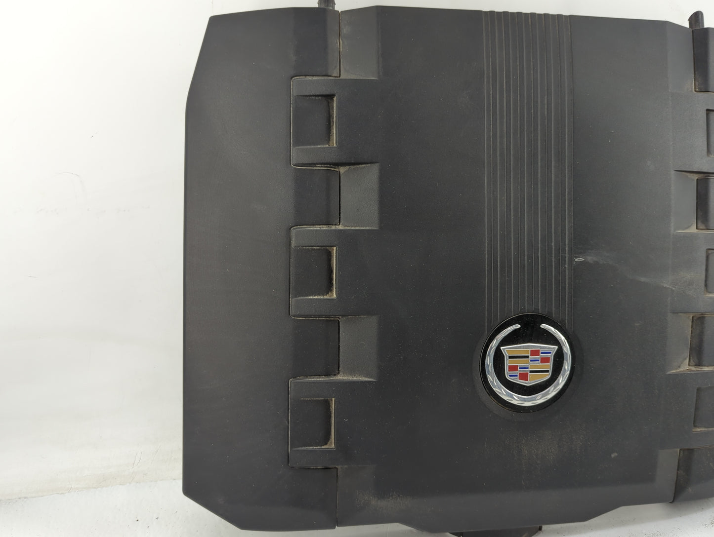 2010 Cadillac Cts Engine Cover - Oemusedautoparts1.com